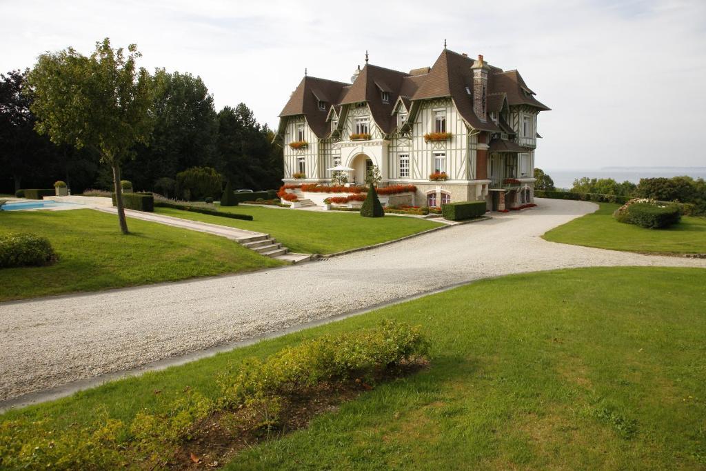 Manoir De Benerville Bed and Breakfast Deauville Esterno foto
