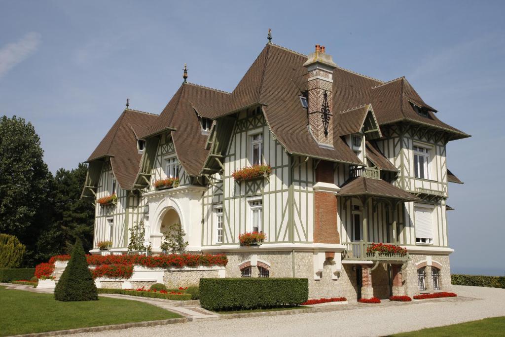 Manoir De Benerville Bed and Breakfast Deauville Esterno foto